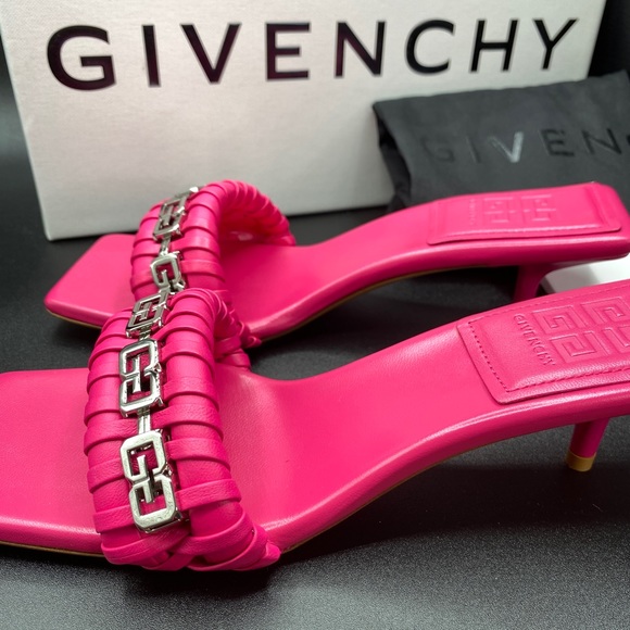 Authentic Women’s G Woven Leather Sandals SIZE 7 NWB - Picture 8 of 11